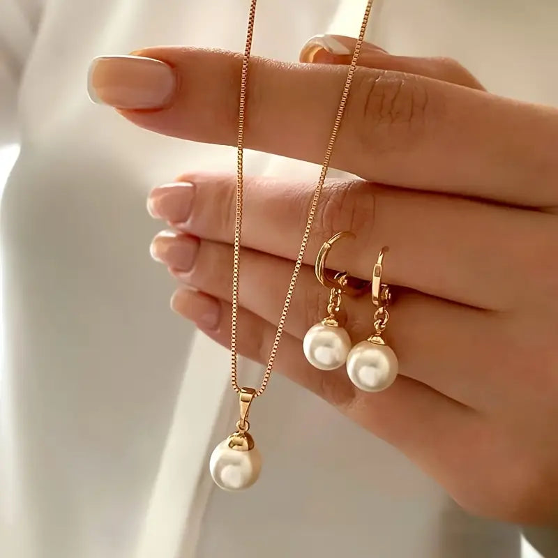 Delicate Artisan Gold Set