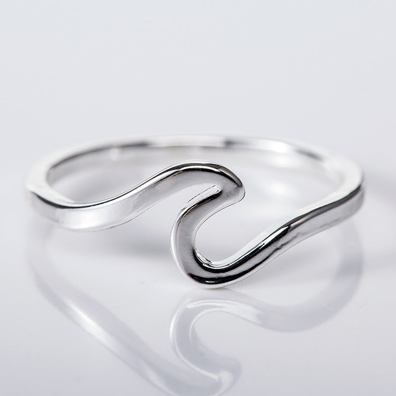 Charming Silver Ring for Any Occasion