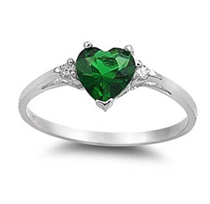Charming Silver Ring for Any Occasion