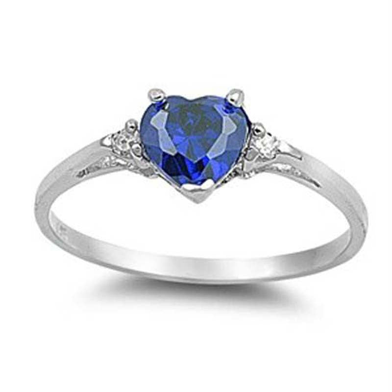 Charming Silver Ring for Any Occasion