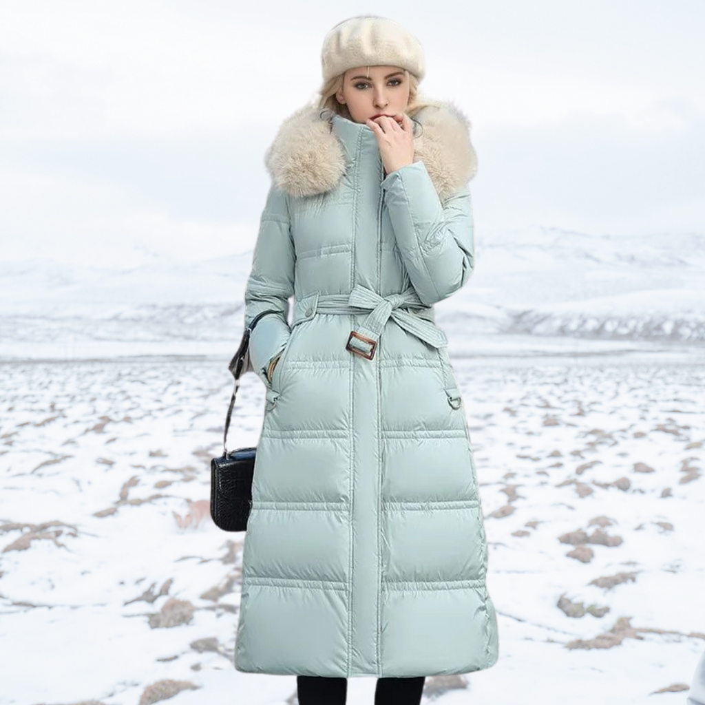 JO | Elegant fur coat for women