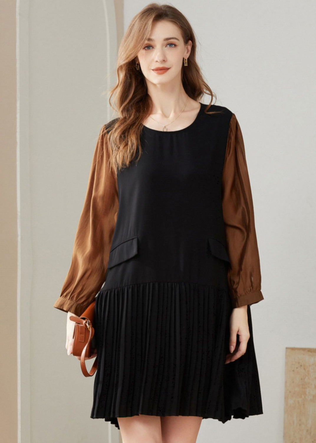 Modern Colorblock O-neck Oversized Patchwork Chiffon Pleated Dress Spring