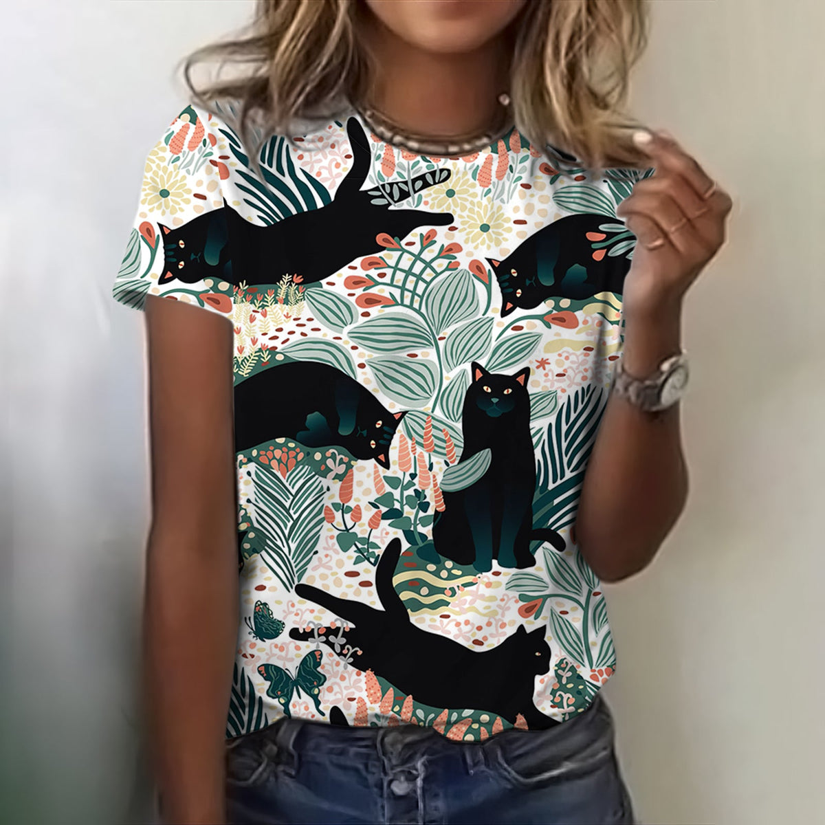 Women's Floral Cat Art Print Crew Neck T-shirt artswardrobe