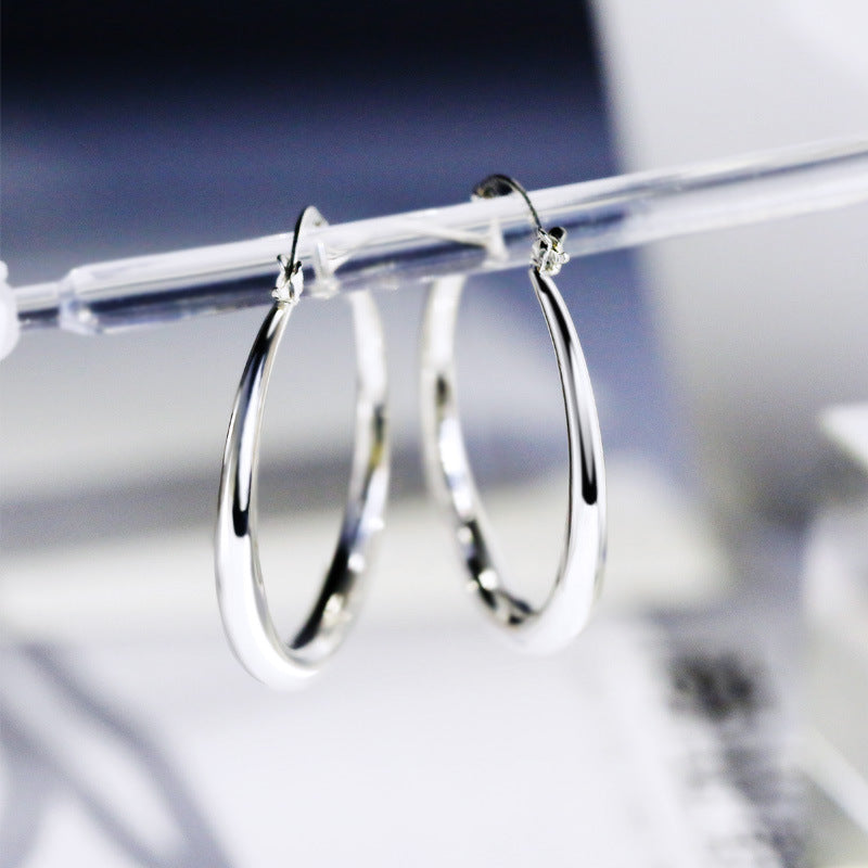 Classic Earring with Timeless Appeal