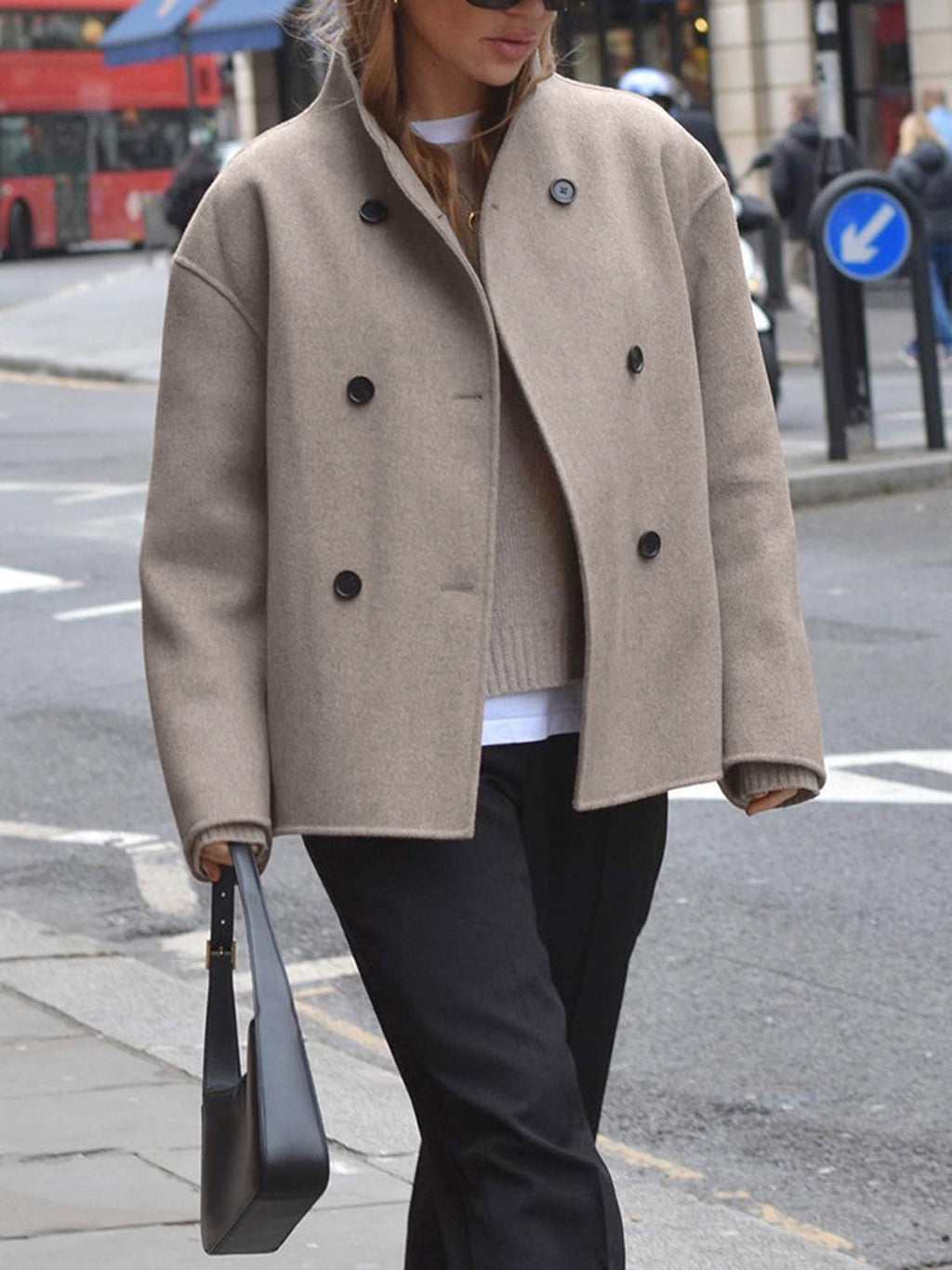 JO | elegant double-breasted suit in retro style