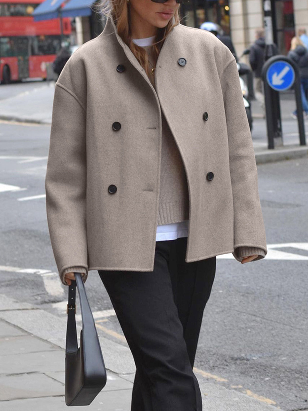 JO | elegant double-breasted suit in retro style