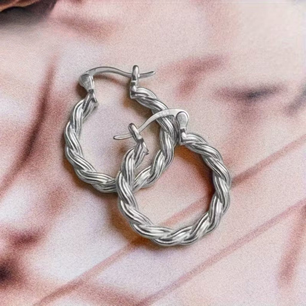 Vintage Handmade Gold Earring