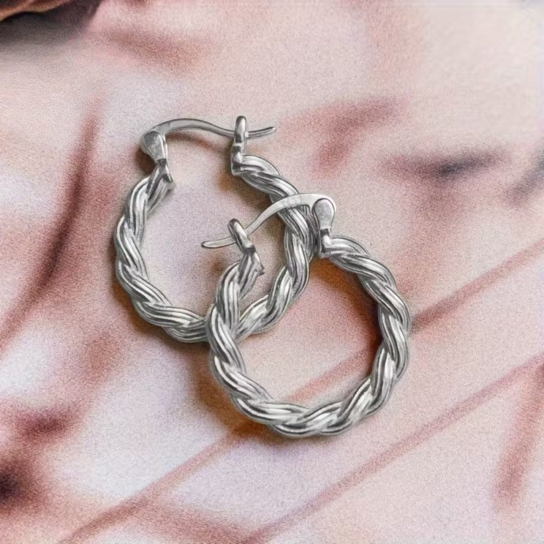 Vintage Handmade Gold Earring