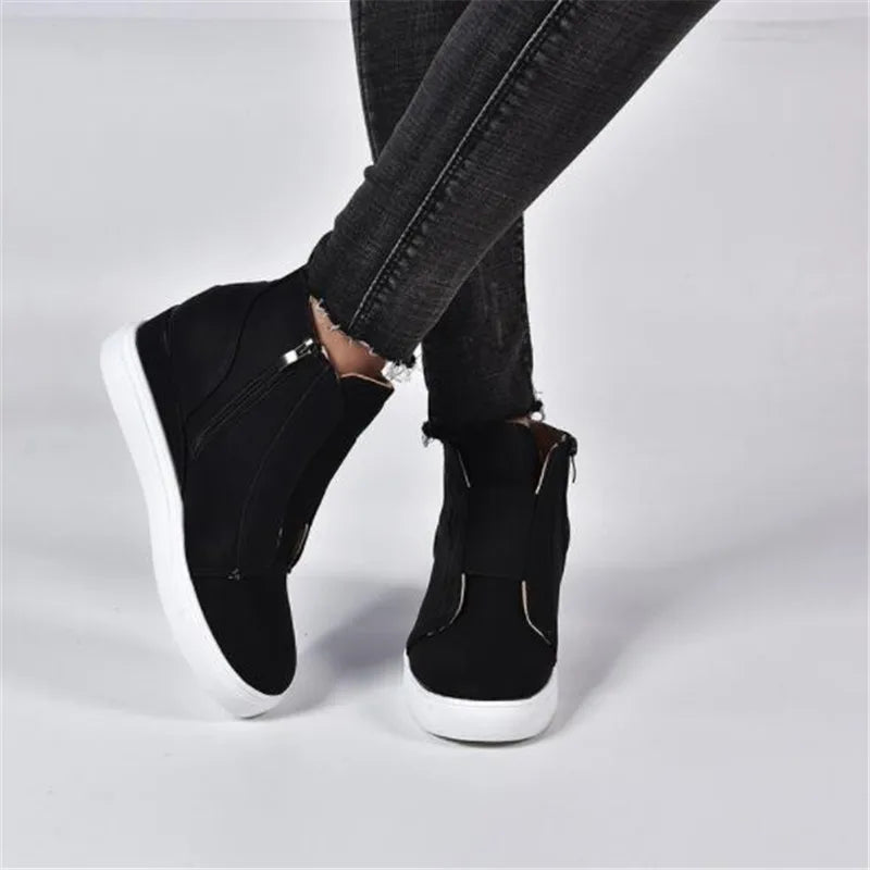 Tailored and Comfortable Orthopedic Sneakers