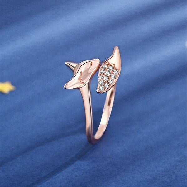 Charming Silver Ring for Any Occasion