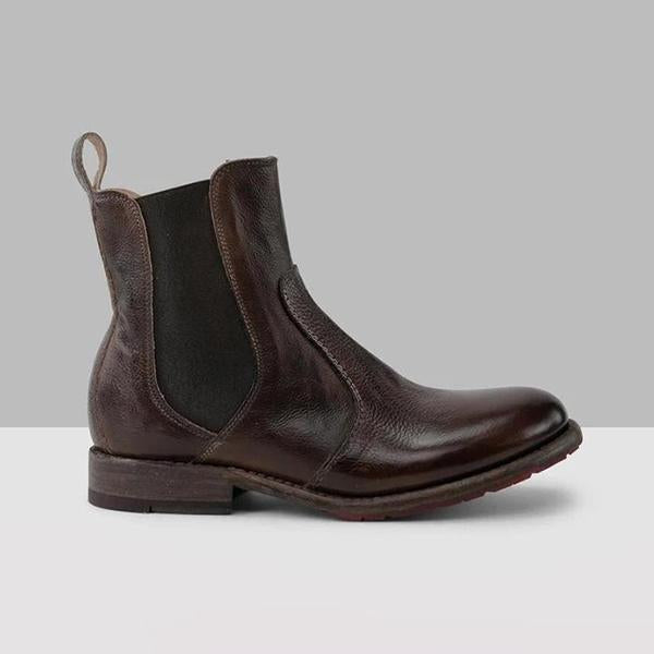 JO | Fashionable supportive orthopaedic shoes