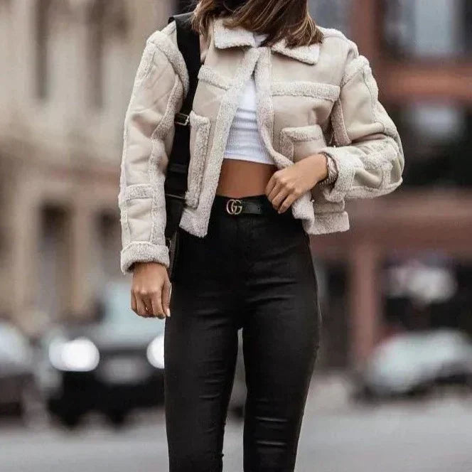 JO | Ladies jacket made of lambskin with seams