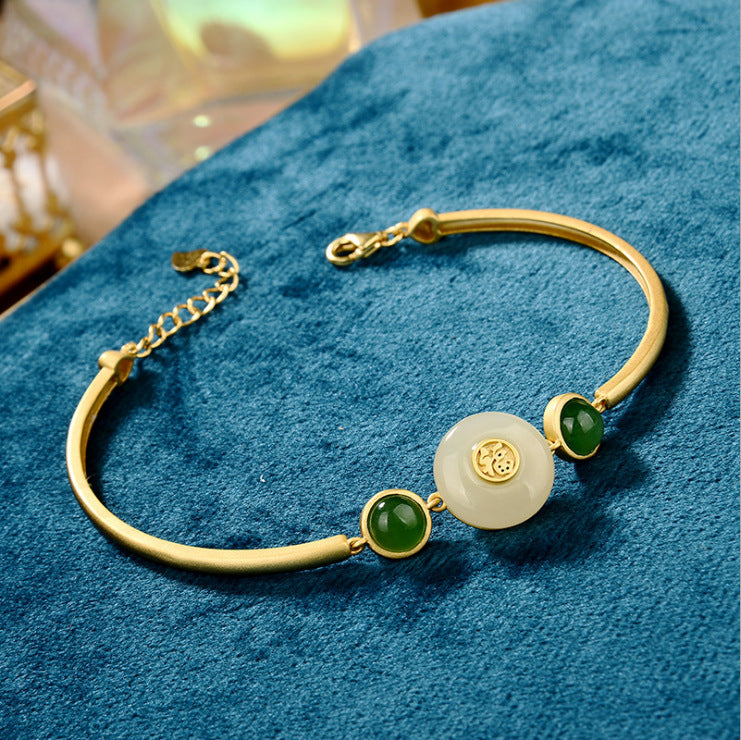 Romantic Silver Bracelet for Special Moments