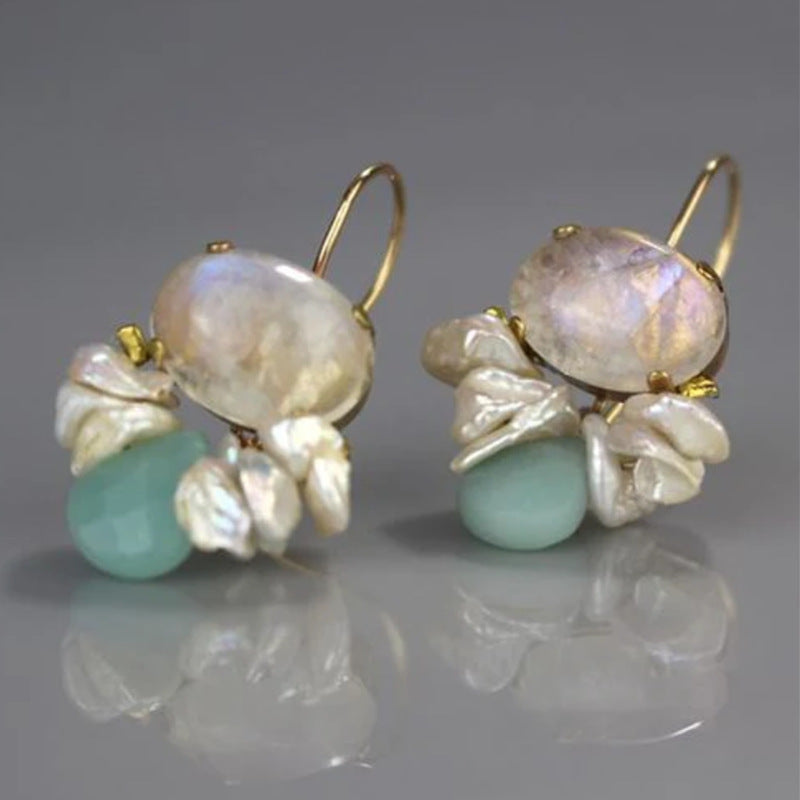 Classic Pearl Earring with Timeless Appeal