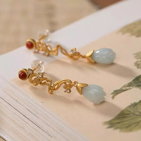 Classic Silver Earring with Timeless Appeal