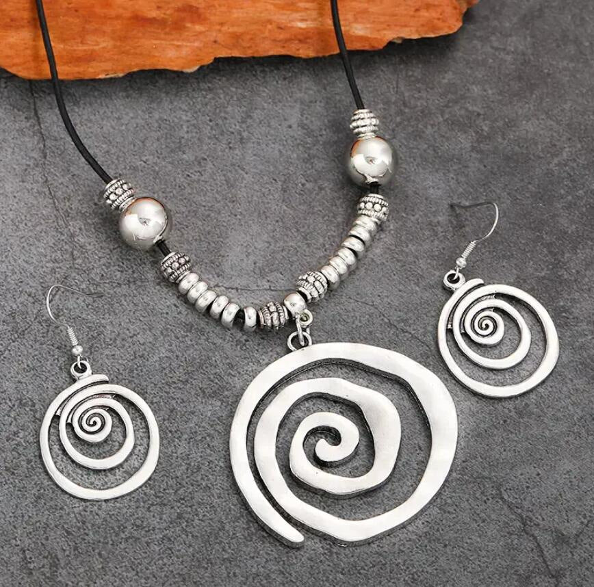 Classic Set with Timeless Appeal