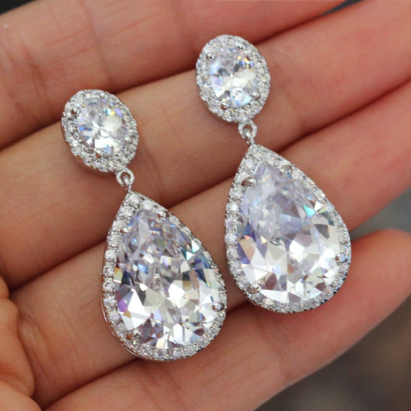 Romantic Earring for Special Moments