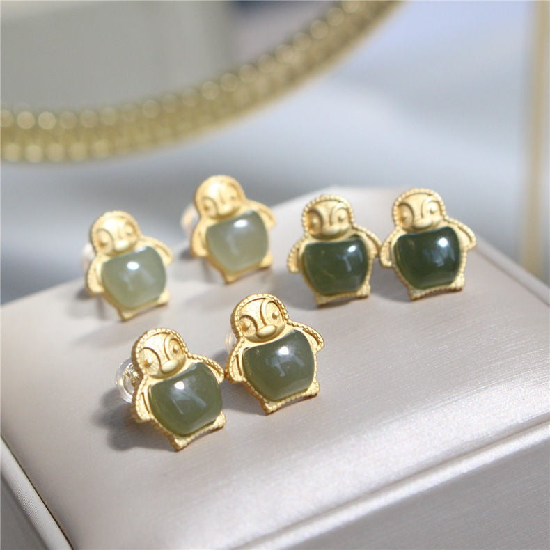 Elegant Gold Earring for Every Occasion