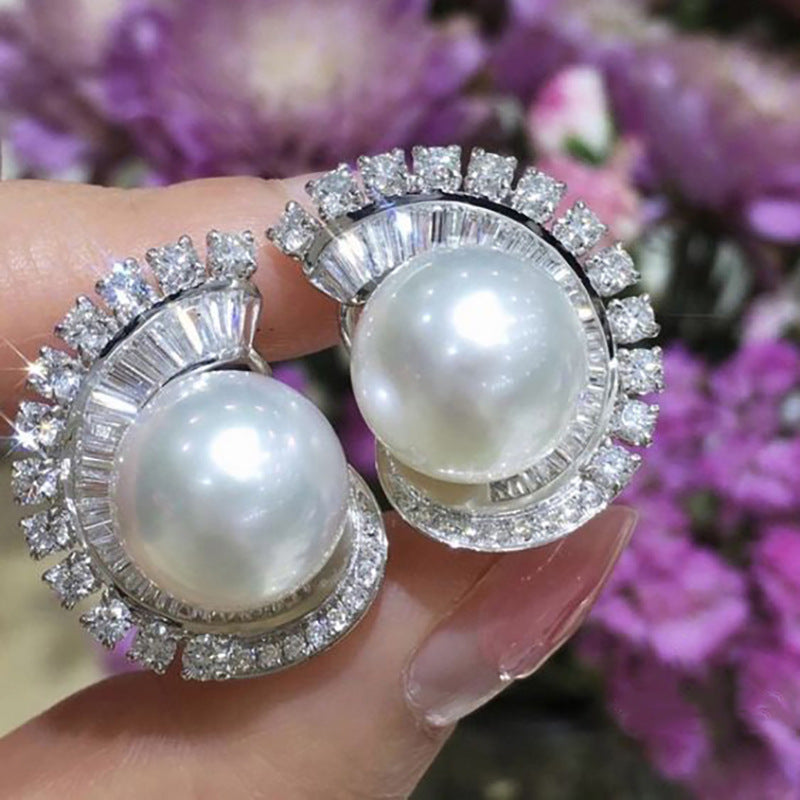 Stunning Pearl Earring for Daily Wear