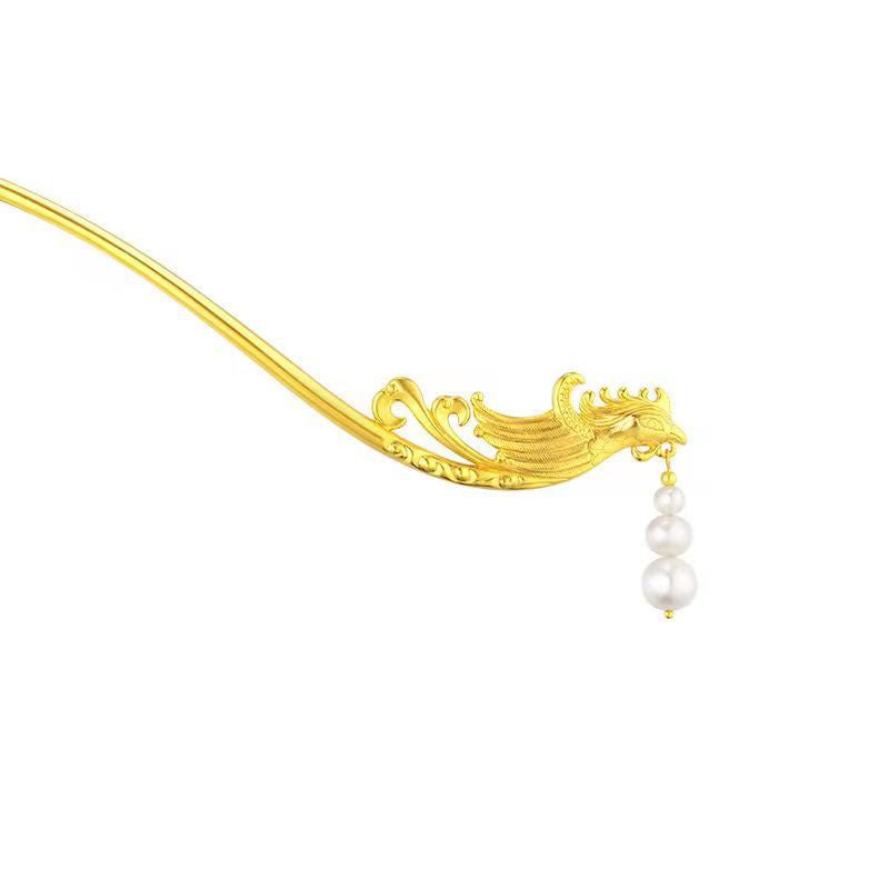 Beautiful Gold Pendant with Unique Style
