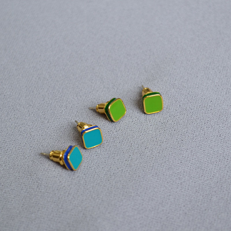 Classic Earring with Timeless Appeal