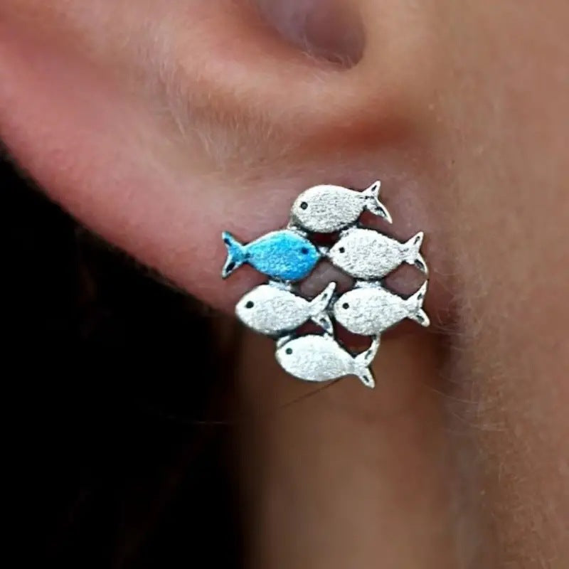 Charming Gold Earring for Any Occasion