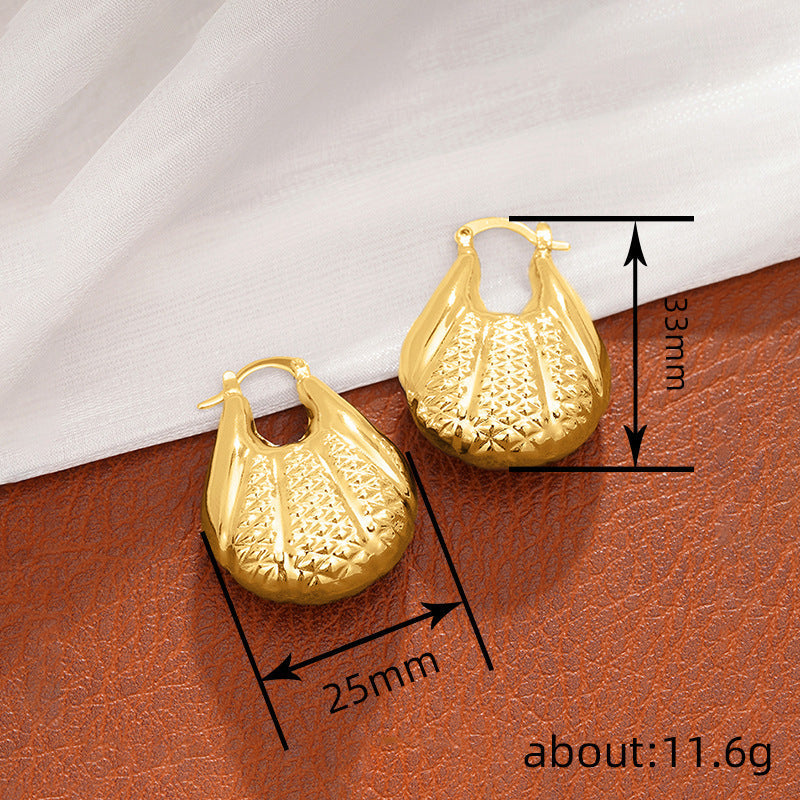 Charming Earring for Any Occasion