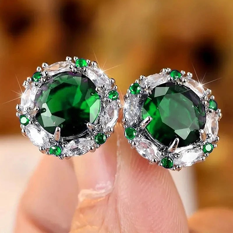 Charming Earring for Any Occasion
