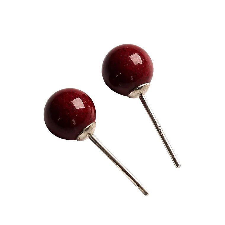 Charming Silver Earring for Any Occasion