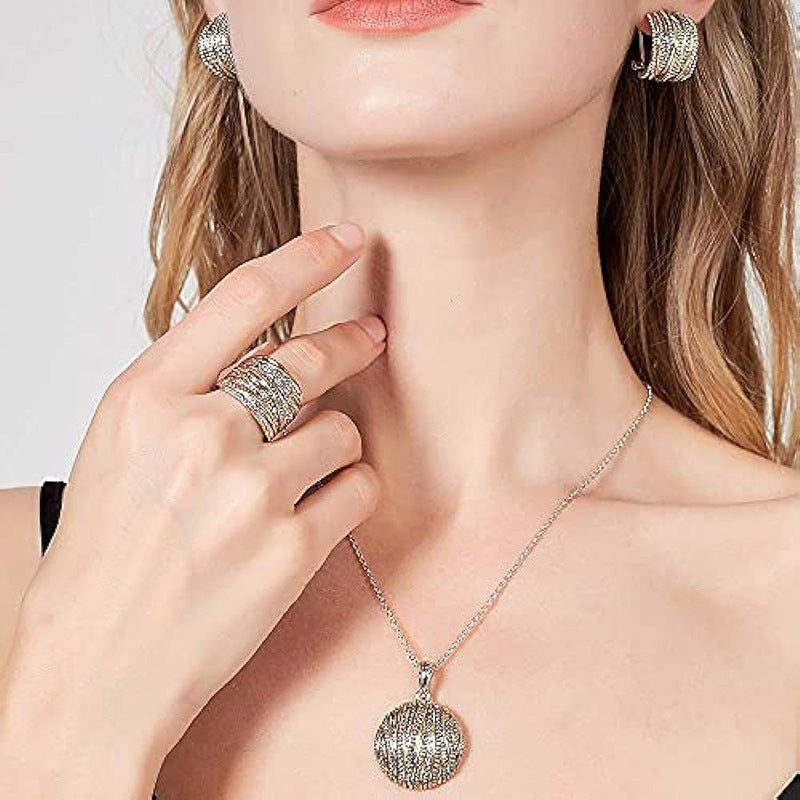 Charming Necklace for Any Occasion