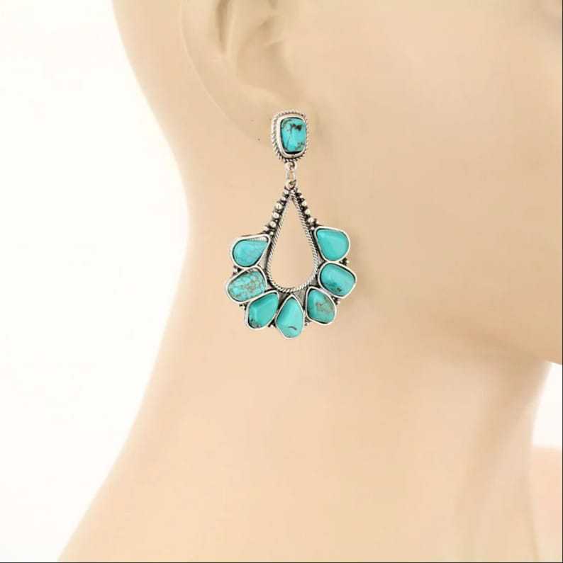 Stunning Earring for Daily Wear