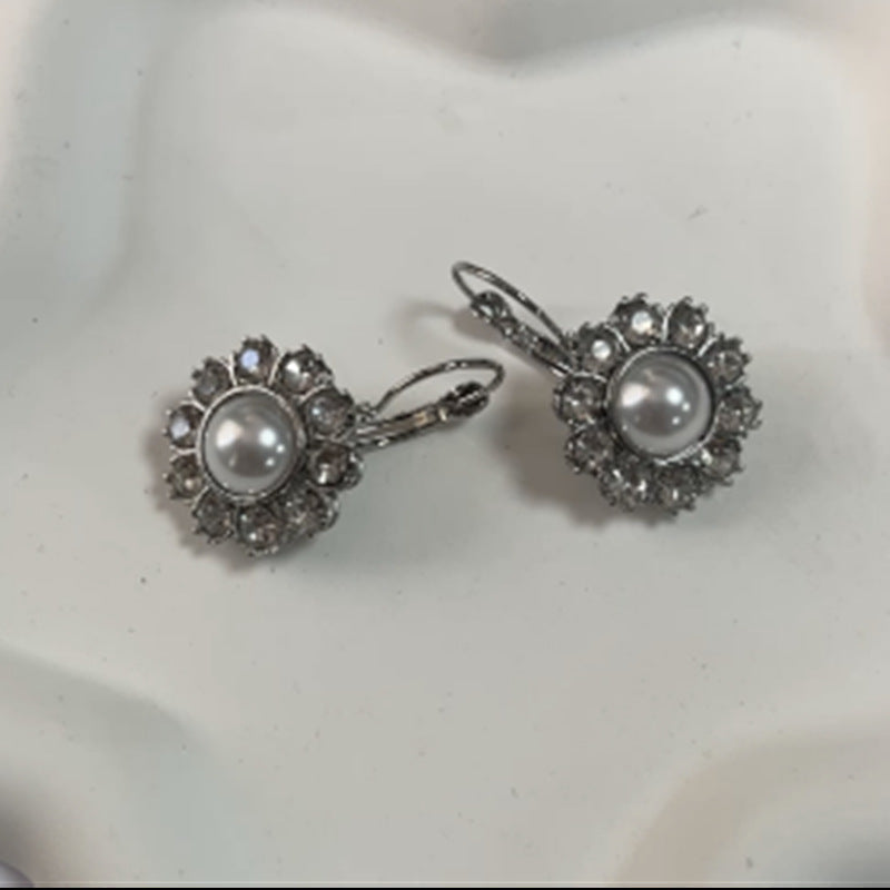 Elegant Pearl Earring for Every Occasion