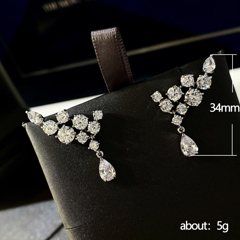 Stunning Gold Earring for Daily Wear