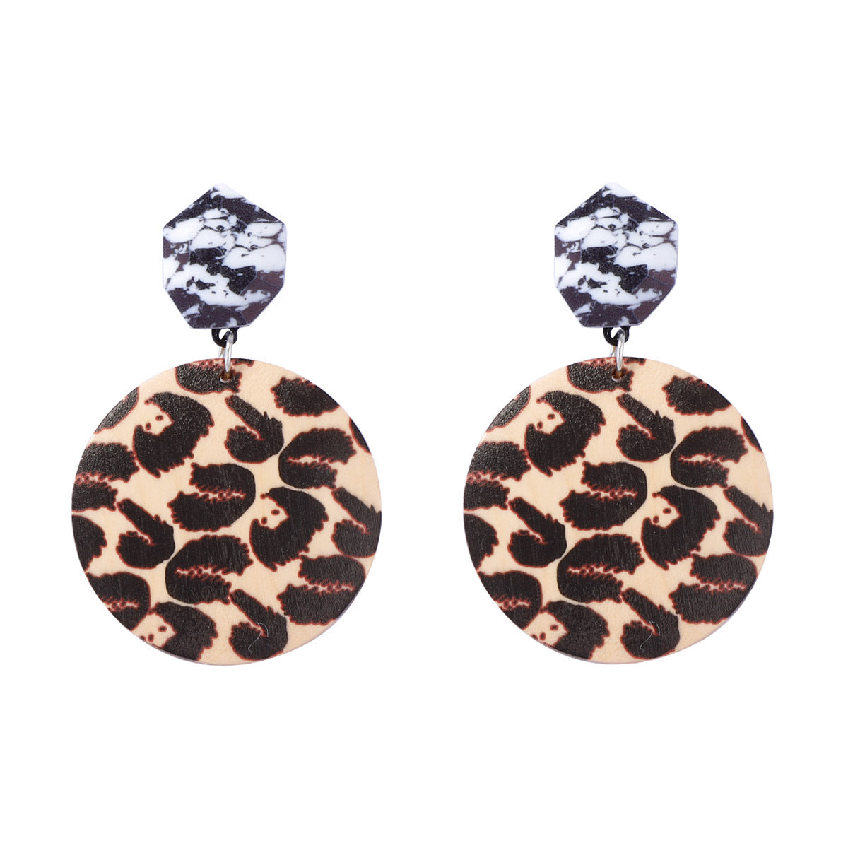 Charming Earring for Any Occasion
