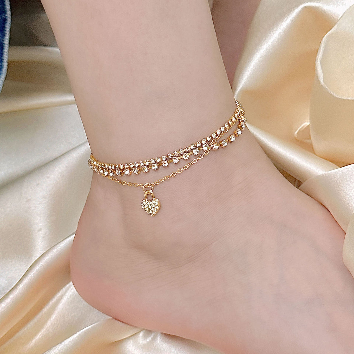 Classic Gold Set with Timeless Appeal