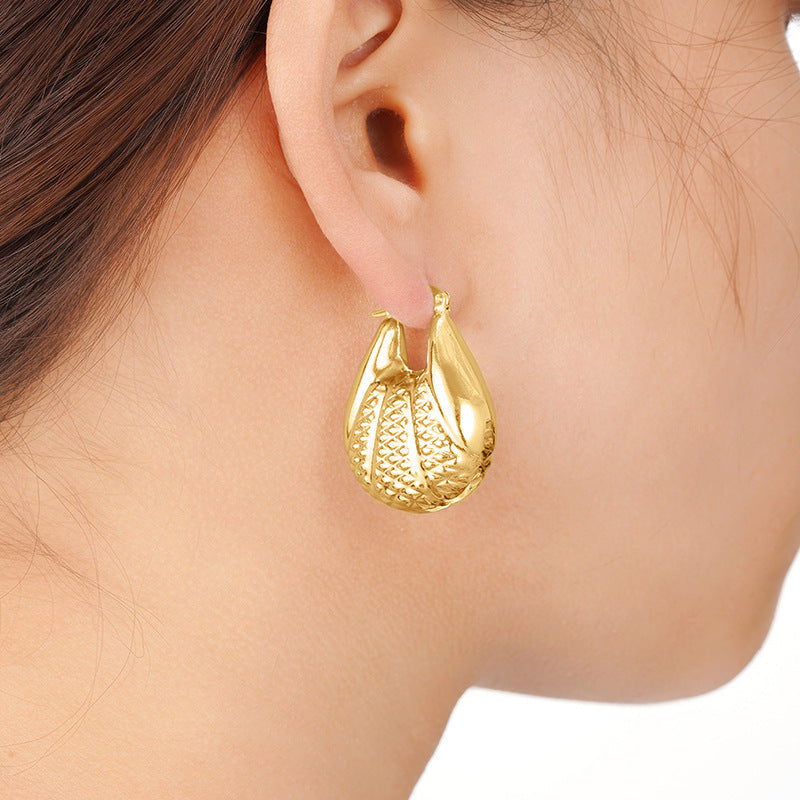 Charming Earring for Any Occasion