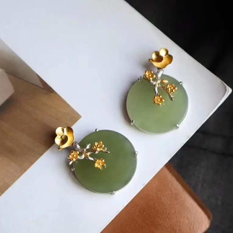 Classic Gold Necklace with Timeless Appeal