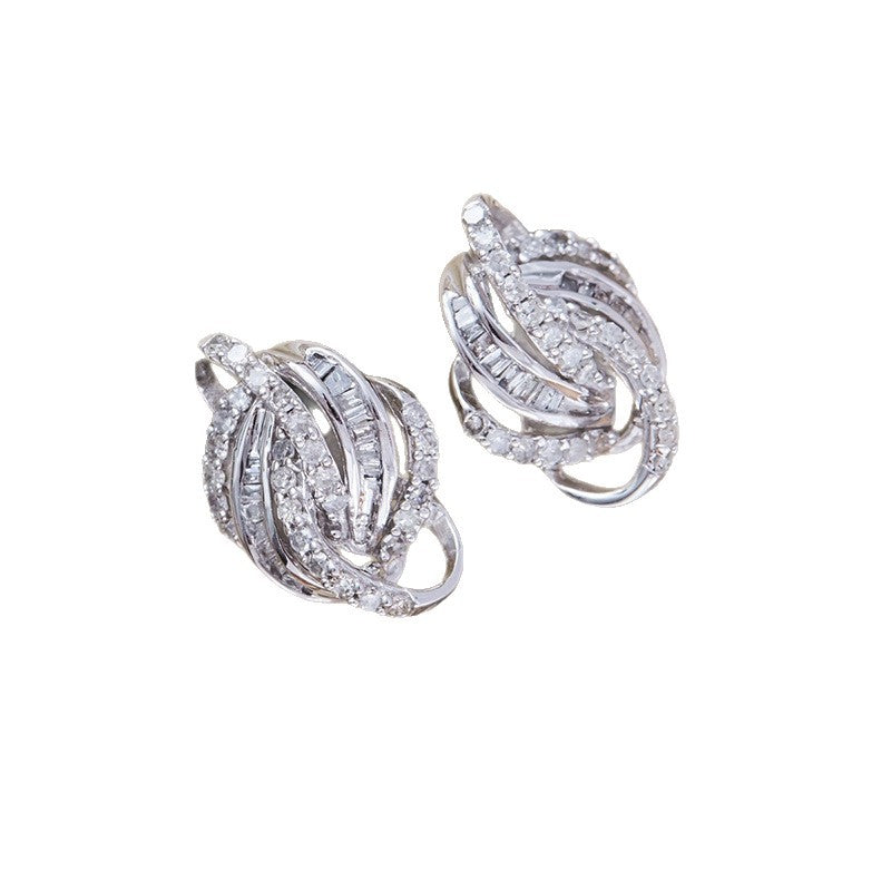 Romantic Earring for Special Moments