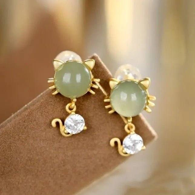 Vintage Handmade Gold Earring