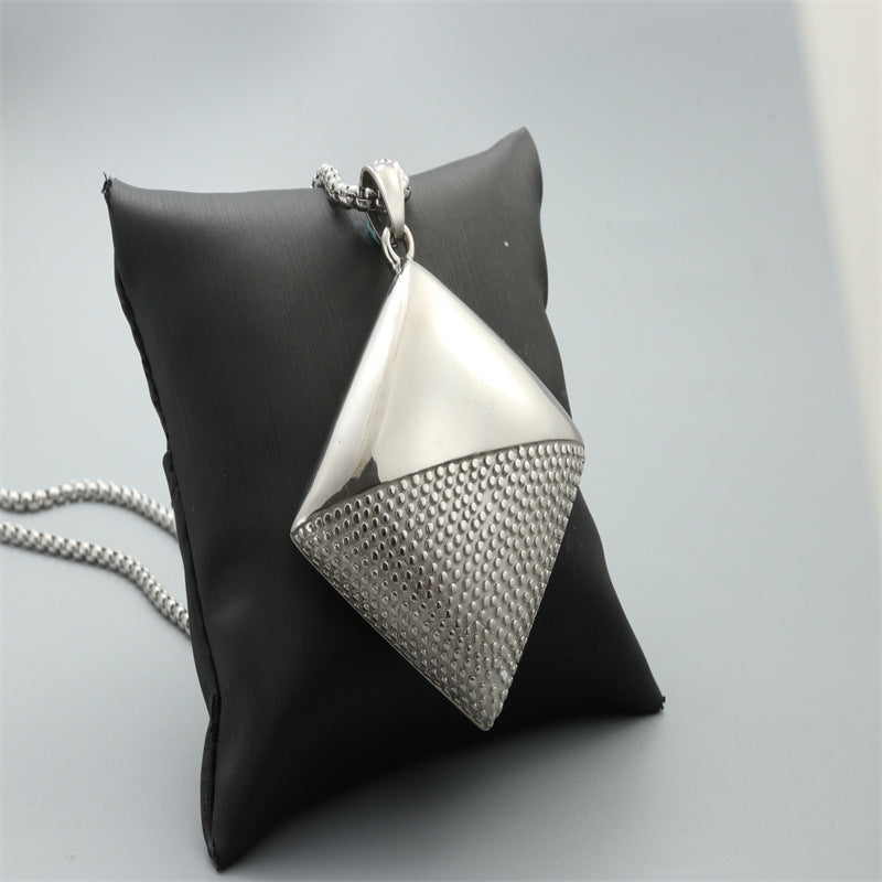 Stunning Necklace for Daily Wear