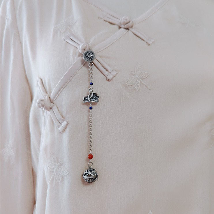 Charming Silver Pendant for Any Occasion
