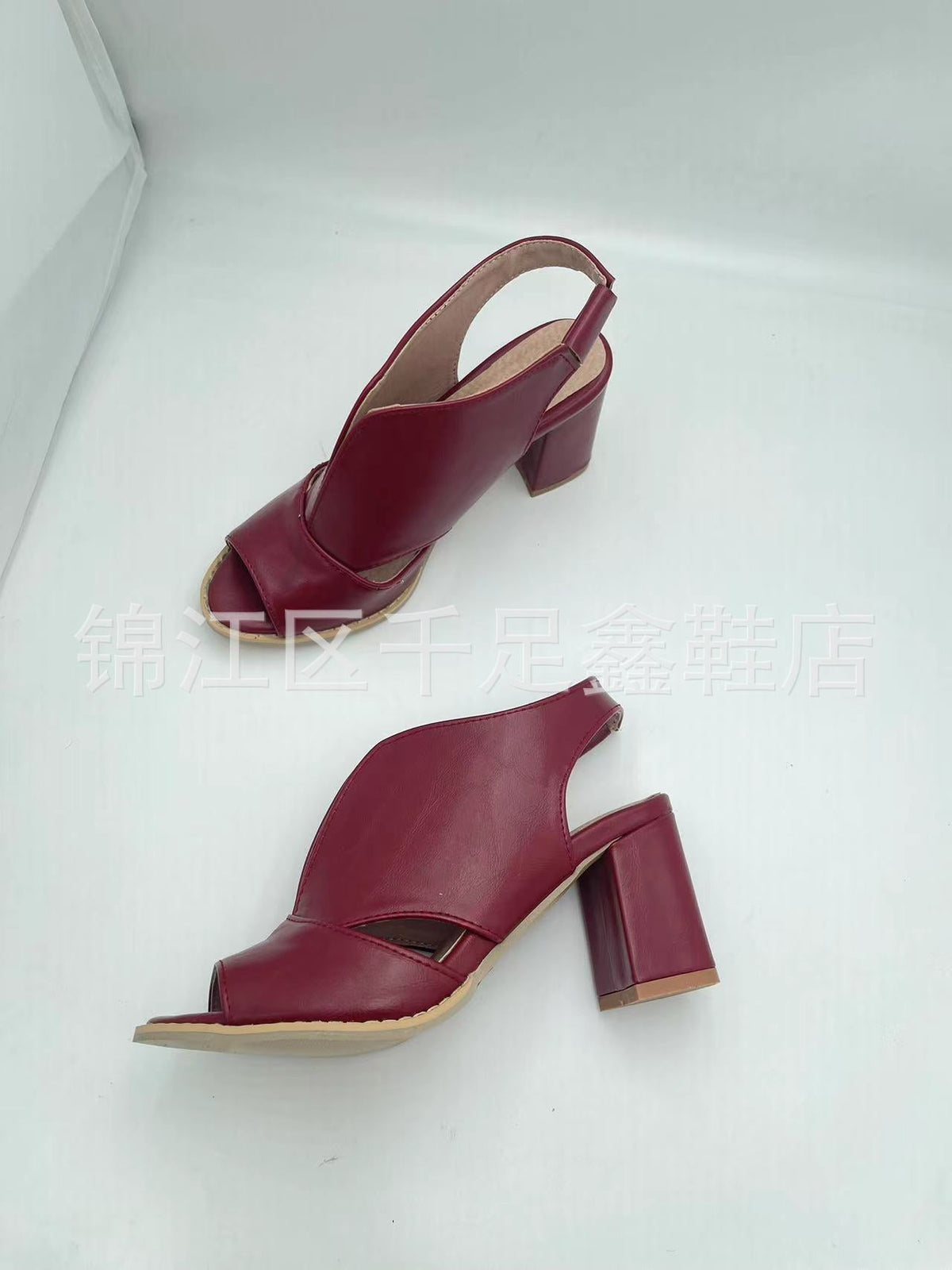 Chic Orthopedic Sandals with Unique Design