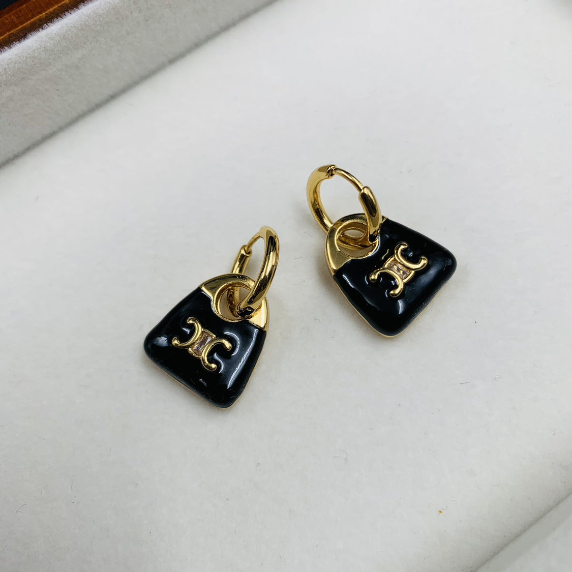Vintage Handmade Gold Earring