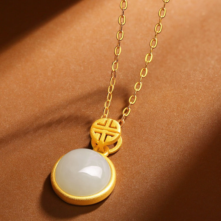 Romantic Gold Necklace for Special Moments