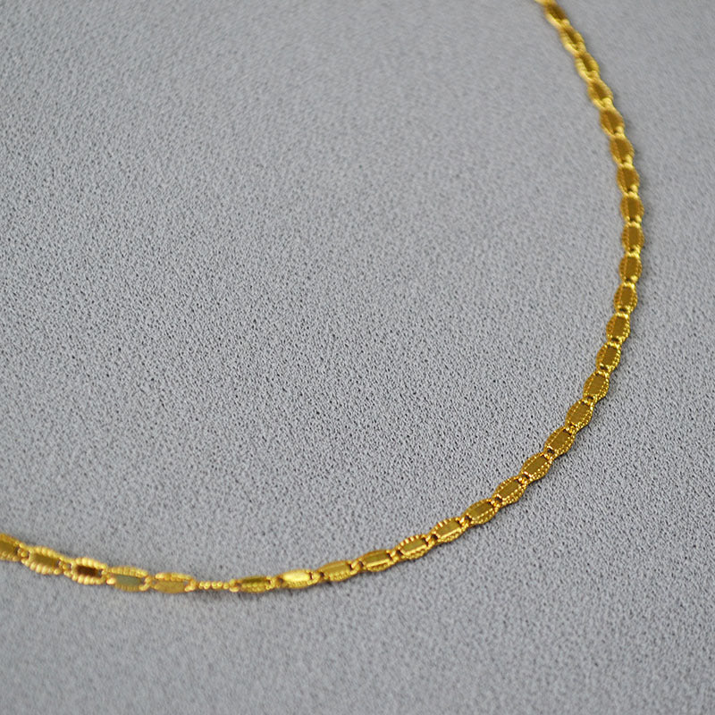 Stunning Gold Necklace for Daily Wear