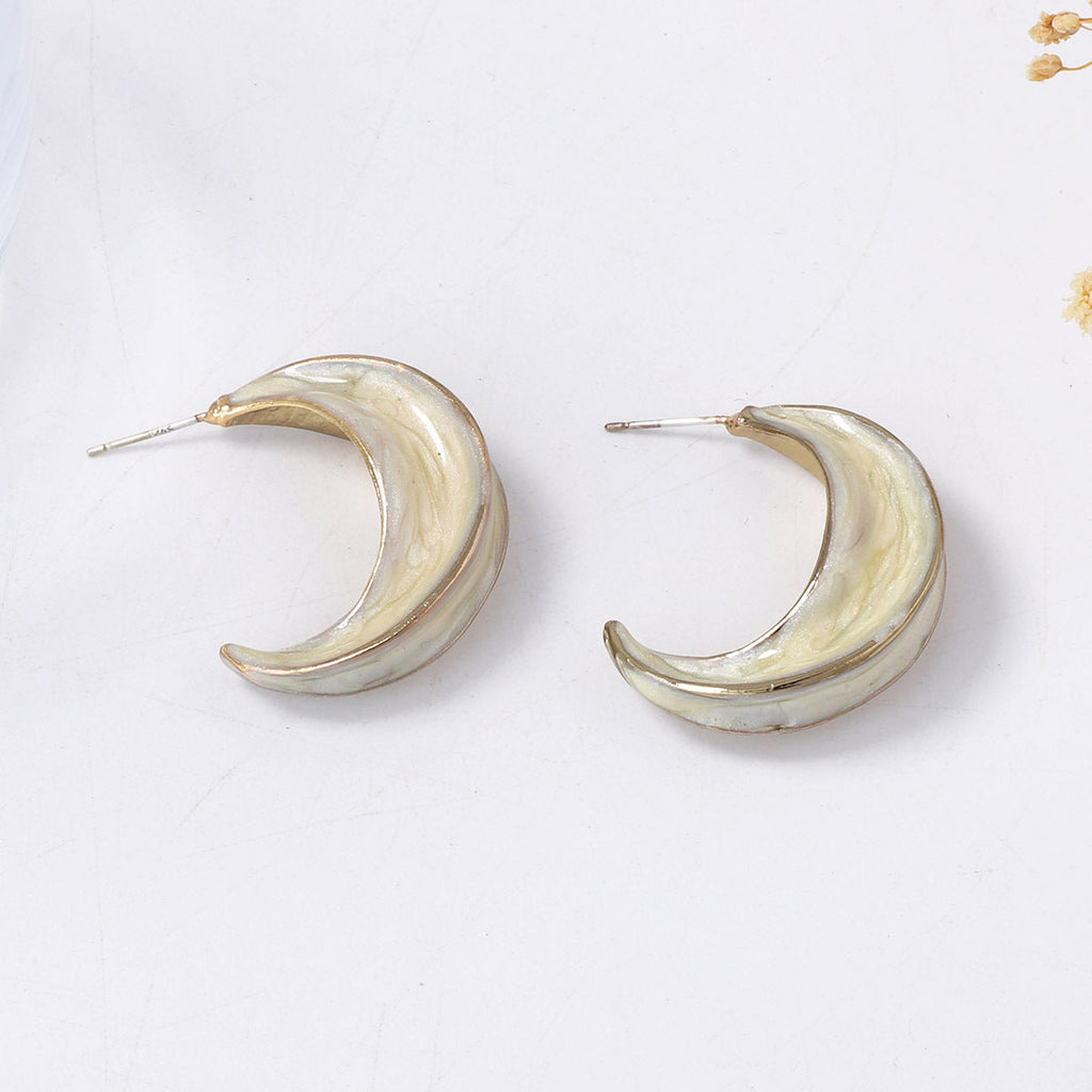 Charming Piece for Any Occasion