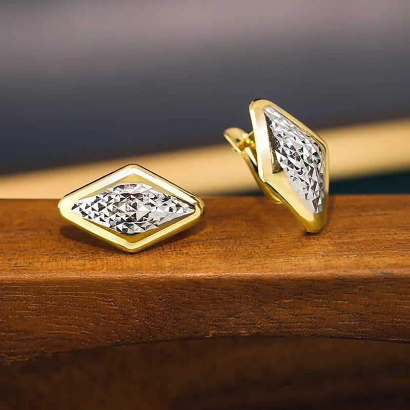 Elegant Earring for Every Occasion