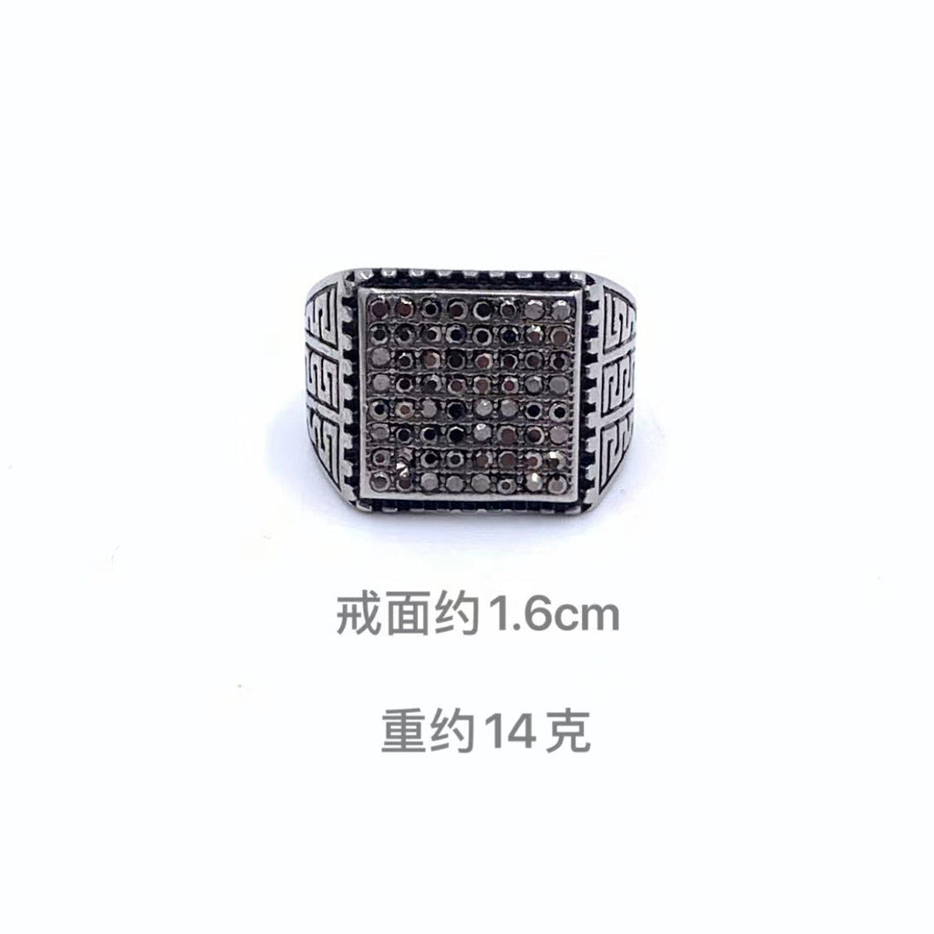 Classic Ring with Timeless Appeal