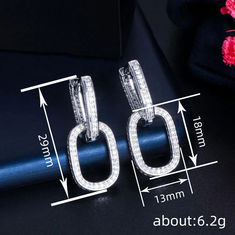 Charming Earring for Any Occasion