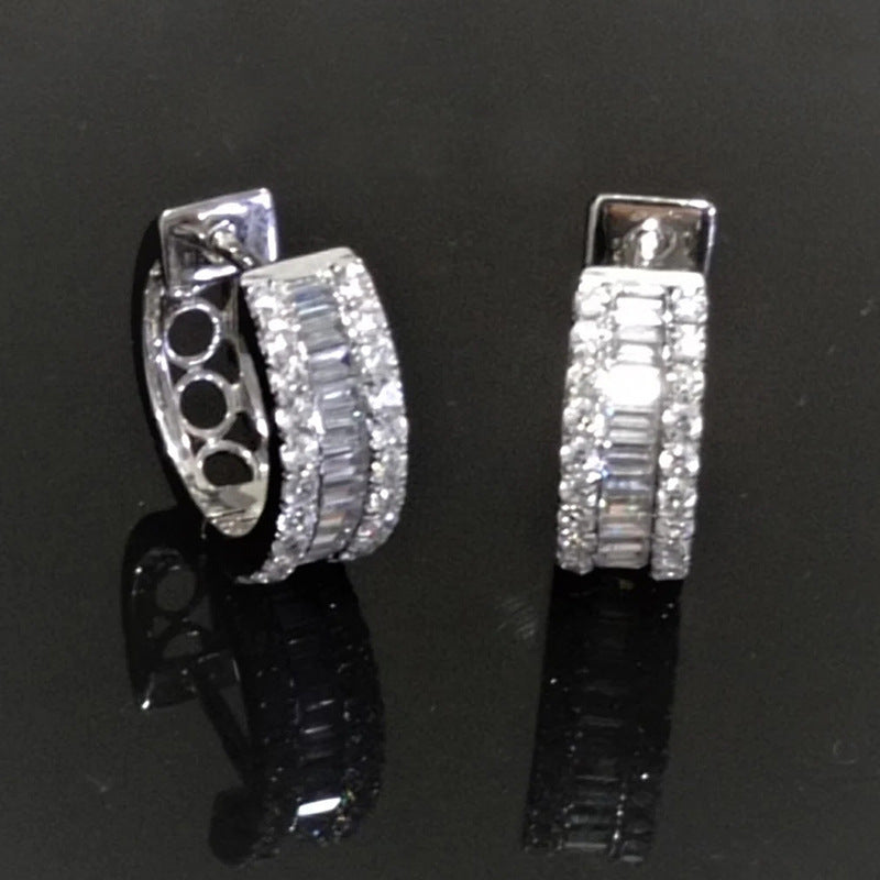 Classic Earring with Timeless Appeal